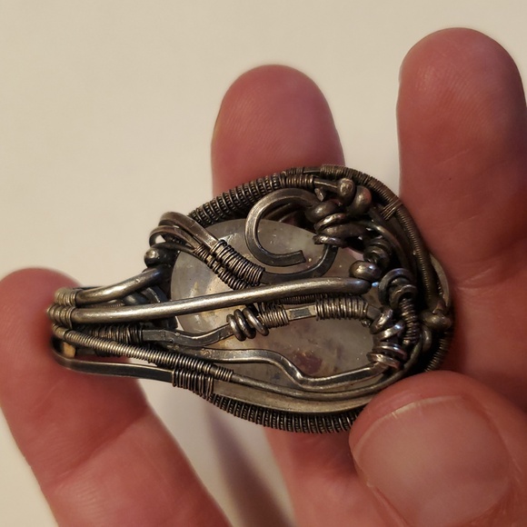 Moonstone Pendant--Beautiful Carved Moonstone - Picture 6 of 6